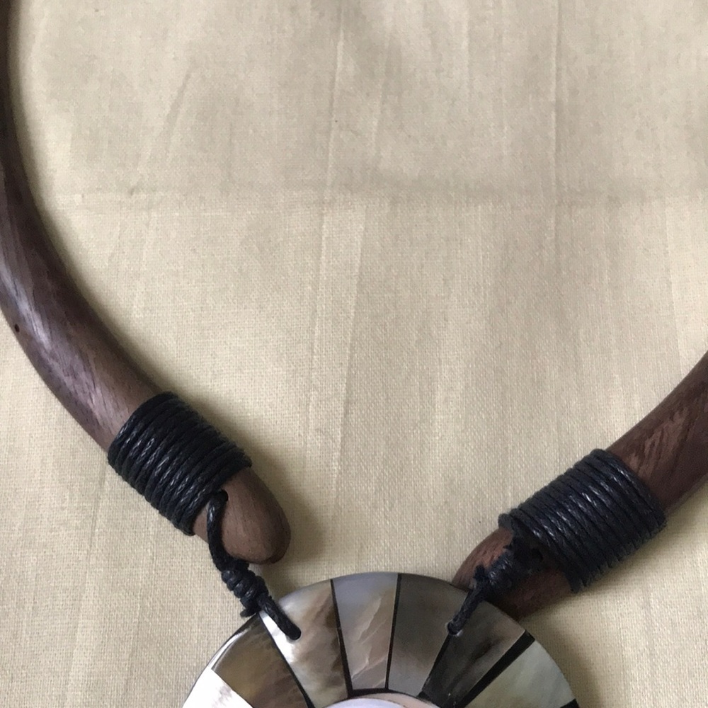 Hand Crafted Shell Necklace - Picture 4 of 4